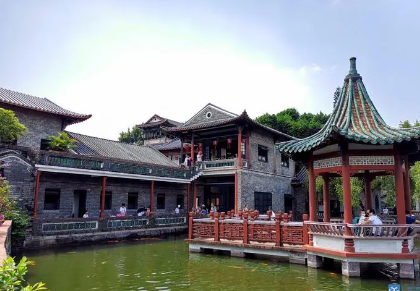 農村合院別墅設計中蘇式建筑和徽派建筑有那些區別